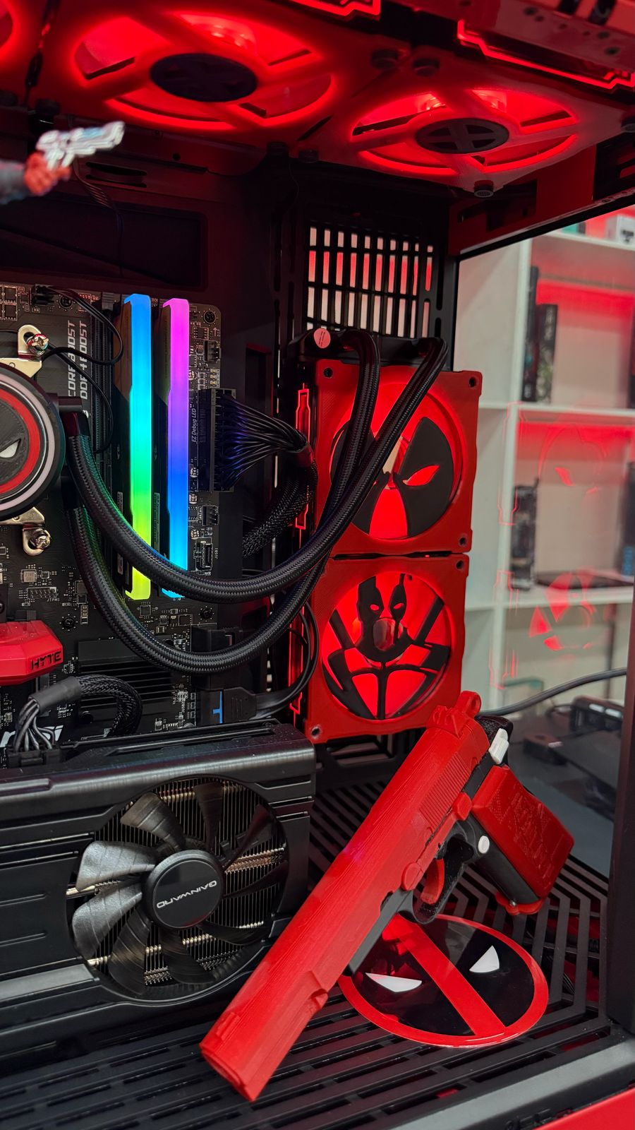 PC Gamer Custom Deadpool Ryzen 7 5700X, RTX 5060, 32GB, 1TB SSD - Imagem 3